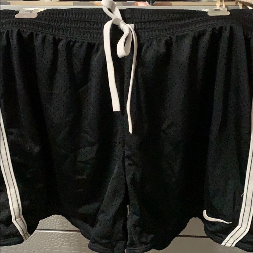 Nike Dri Fit shorts L